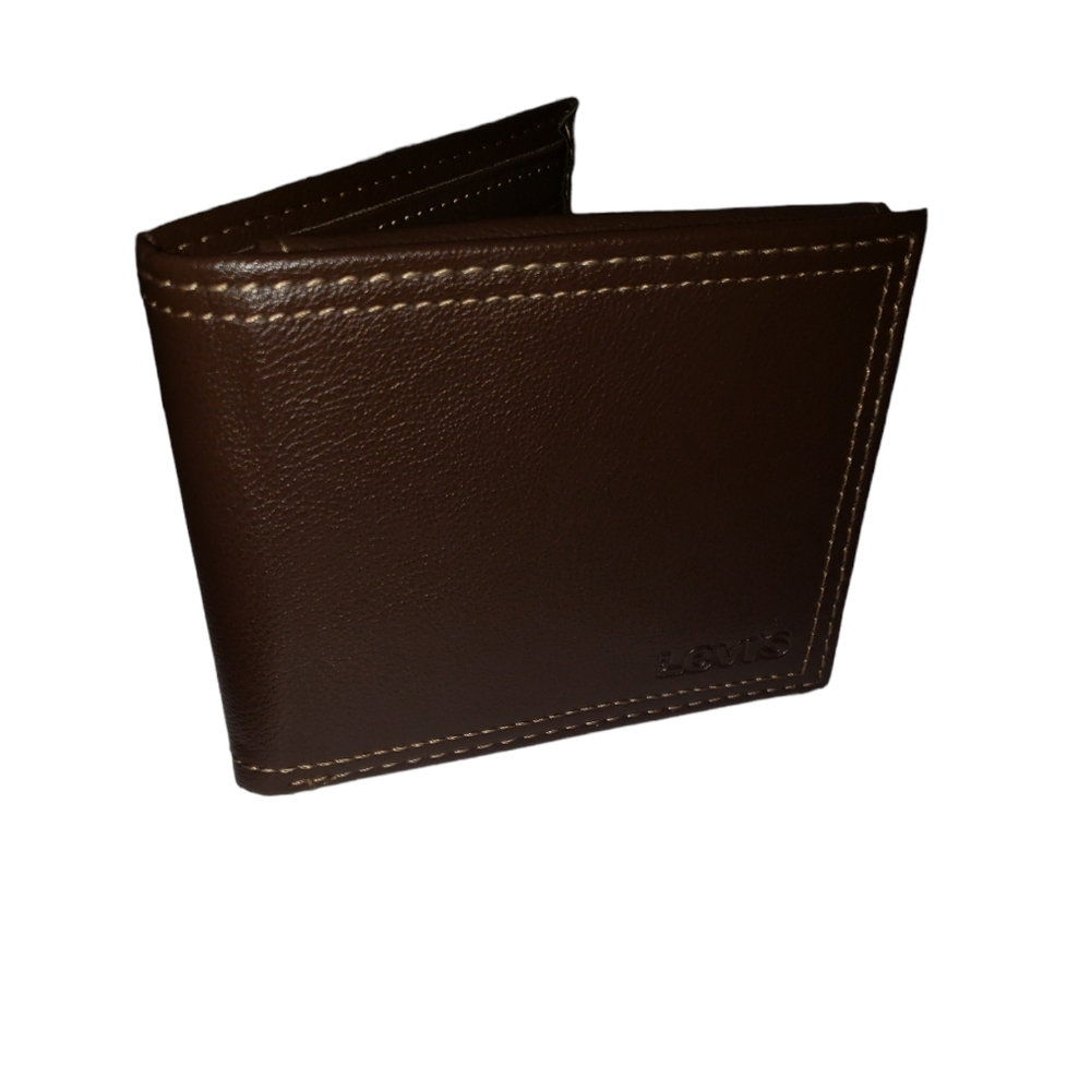 NWT LEVI'S Coated Leather Bi-Fold RFID Wallet